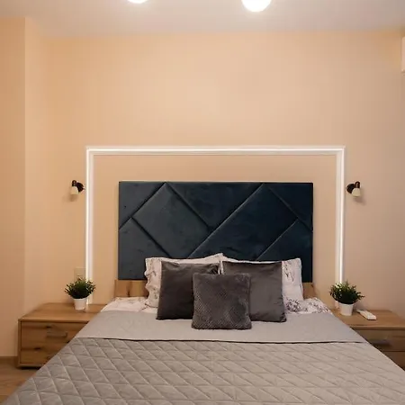 The Red Point Апартаменты *