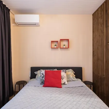 The Red Point Варна